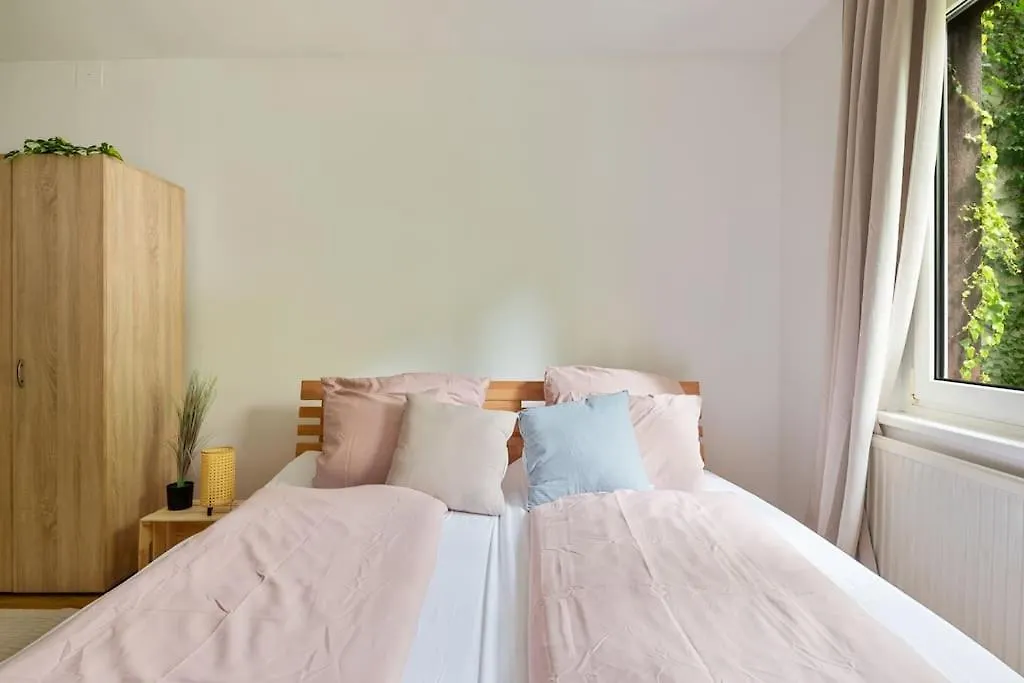 Naturoase Apartment Vienna 0*,  Austria